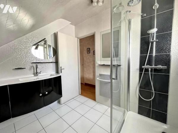 Maison Familiale à LA CHAPELLE SUR ERDRE