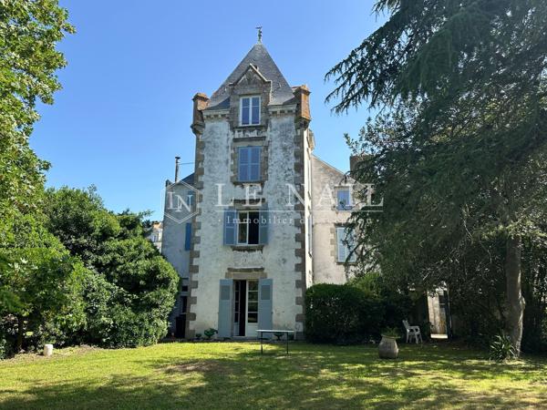 Proche mer, Au Croisic, maison d’armateur dans un grand parc clos