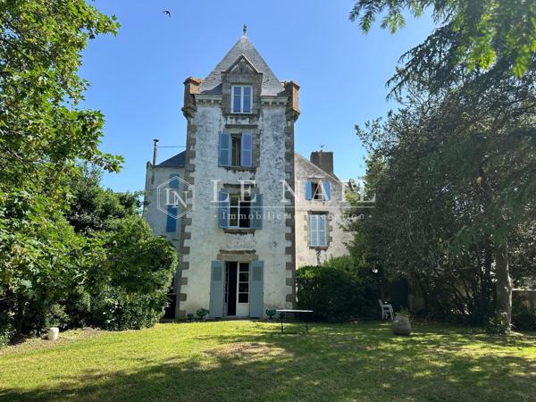 Proche mer, Au Croisic, maison d’armateur dans un grand parc clos