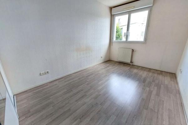 A LOUER - NANTES ST FELIX - Appartement 2 pièces de 45,71 m² avec GARAGE FERMÉ EN SOUS-SOL