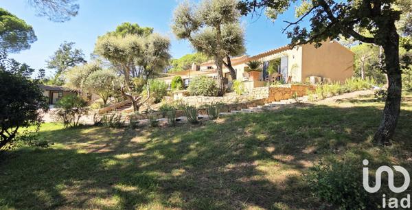 Maison à vendre 8 pièces 240 m² Roquebrune-sur-Argens