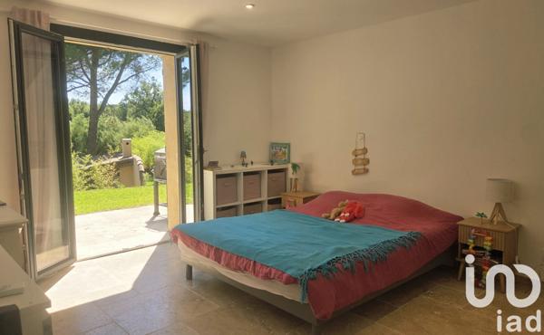 Maison à vendre 8 pièces 240 m² Roquebrune-sur-Argens
