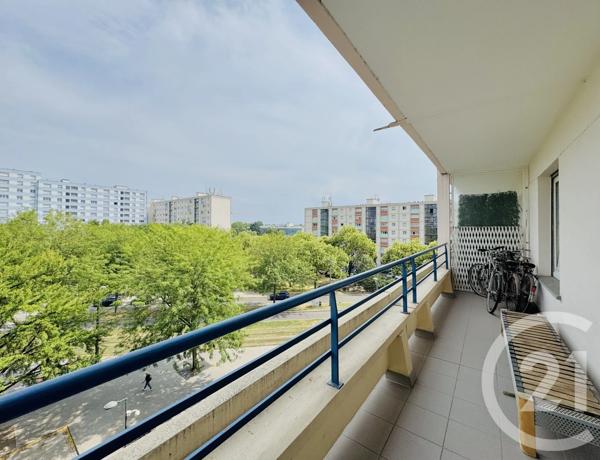 Appartement 3/4 P à vendre  4 pièces - 90,43 m 2   STRASBOURG  - 67