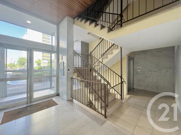 Appartement 3/4 P à vendre  4 pièces - 90,43 m 2   STRASBOURG  - 67