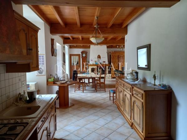 DANS LE MORBIHAN, AUTHENTIQUE MANOIR EN PARTIE A RESTAURER, AVEC DEPENDANCES ET CHAPELLE