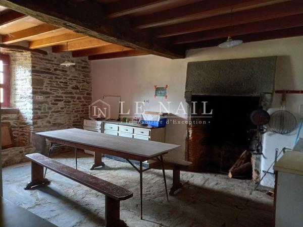 DANS LE MORBIHAN, AUTHENTIQUE MANOIR EN PARTIE A RESTAURER, AVEC DEPENDANCES ET CHAPELLE