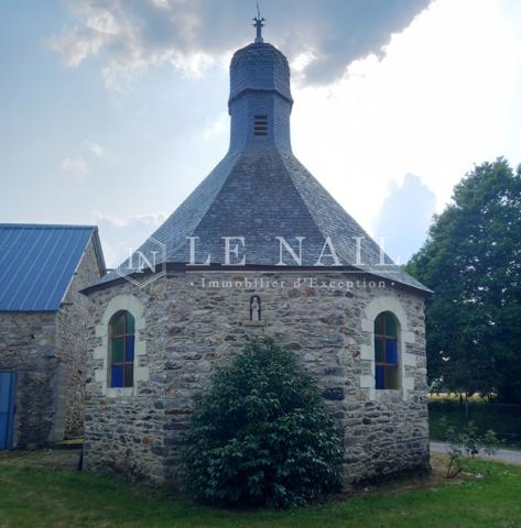DANS LE MORBIHAN, AUTHENTIQUE MANOIR EN PARTIE A RESTAURER, AVEC DEPENDANCES ET CHAPELLE