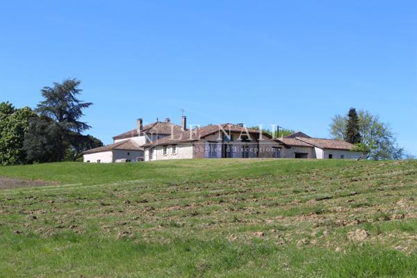 Vaste propriété de 74 ha en pleine nature à 1 heure de Bordeaux