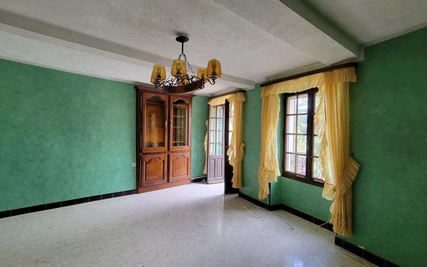 Maison à vendre    3 pièces •  Antonaves