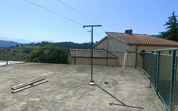 Maison à vendre    3 pièces •  Antonaves