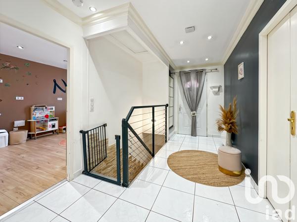 Maison à vendre 7 pièces 180 m² Saint-Denis-lès-Sens