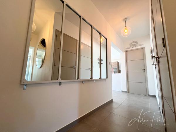 Dpt Var (83), à vendre HYERES Villa sans vis à vis- 1000m² de terrain - 3 chambres - piscine - jardin - GARAGE.