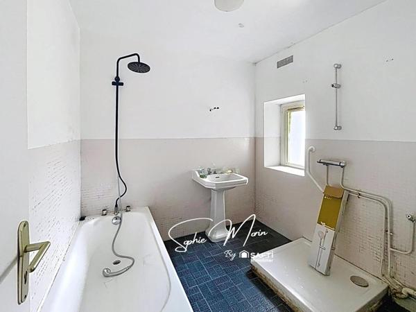 Maison proche commerces, écoles et gare