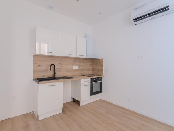 Appartement T2 rénové en rez-de-chaussée à Vals-les-Bains