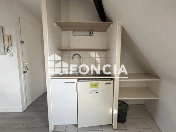 Location Studio 15.61 m² - 3 TER RUE VICTOR HUGO Poitiers 86000