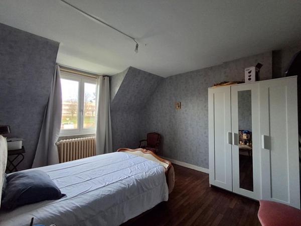 Maison 5 chambres 148 m² / Garage / Fort potentiel  / 144 000