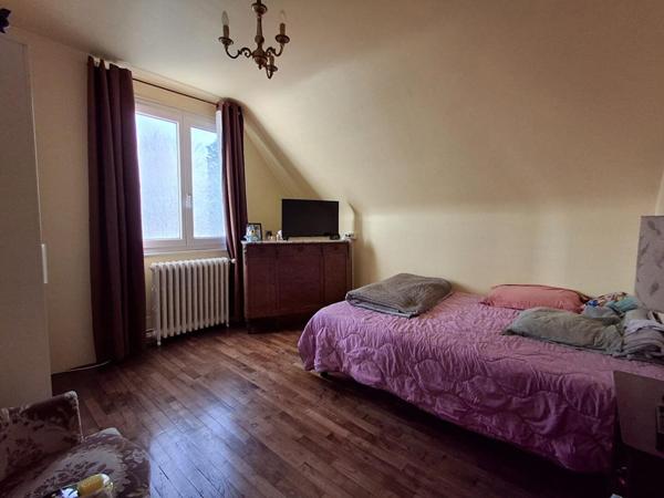 Maison 5 chambres 148 m² / Garage / Fort potentiel  / 144 000