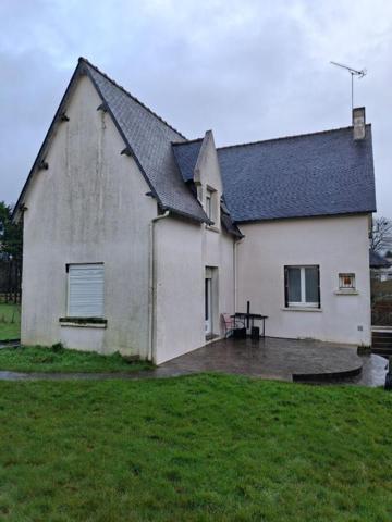 Maison 5 chambres 148 m² / Garage / Fort potentiel  / 144 000