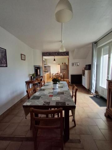 Maison 5 chambres 148 m² / Garage / Fort potentiel  / 144 000