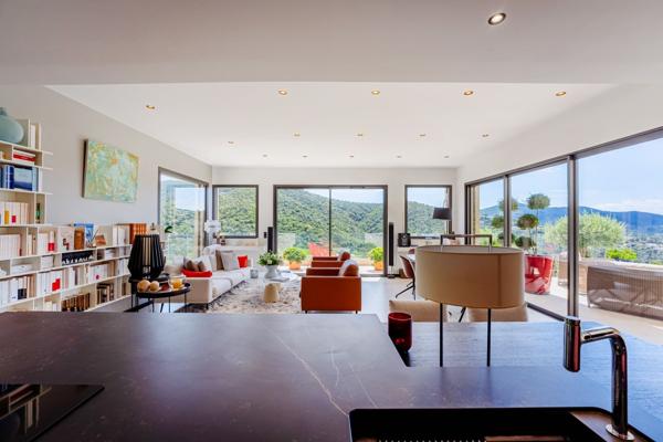 Vente Maison de luxe La Londe-les-Maures 6 Pièces 183 m²