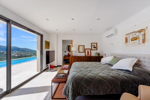 Vente Maison de luxe La Londe-les-Maures 6 Pièces 183 m²
