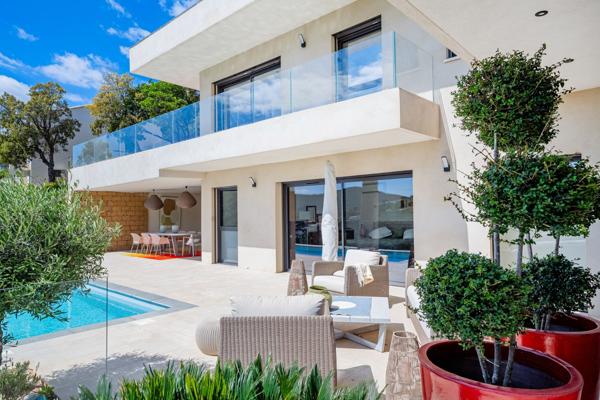 Vente Maison de luxe La Londe-les-Maures 6 Pièces 183 m²