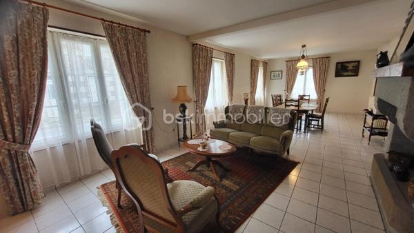 Maison de village de 200 m²