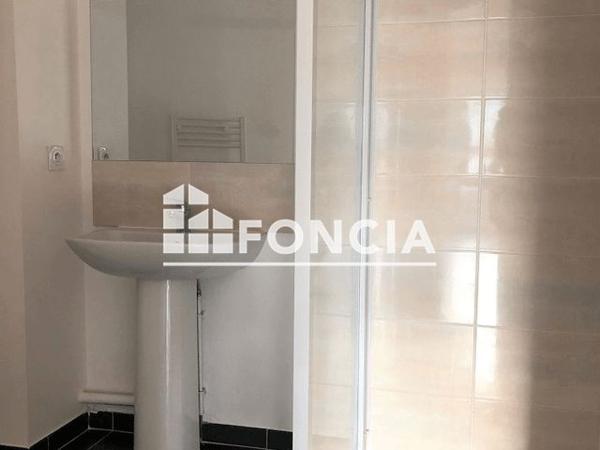 Location Appartement 3 pièces 56.3 m² - 33 RUE DANIELE CASANOVA Chartres 28000