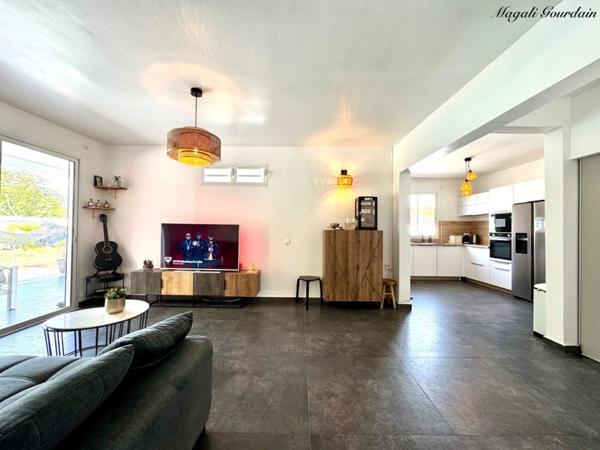 EN EXCLUSIVITÉ – VILLA RENOVEE AVEC PISCINE - SAINT FRANCOIS