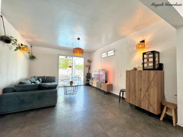 EN EXCLUSIVITÉ – VILLA RENOVEE AVEC PISCINE - SAINT FRANCOIS