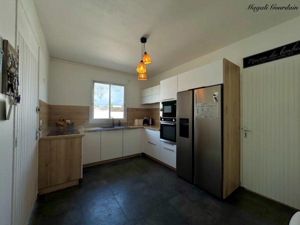 EN EXCLUSIVITÉ – VILLA RENOVEE AVEC PISCINE - SAINT FRANCOIS