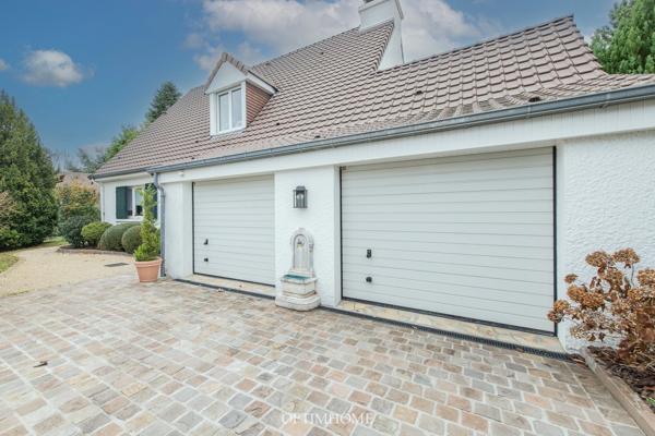 EXCLUSIVITÉ - Maison familiale avec jardin arboré + double garage