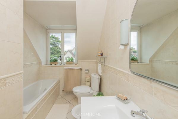 EXCLUSIVITÉ - Maison familiale avec jardin arboré + double garage
