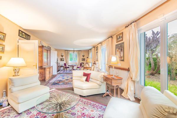 EXCLUSIVITÉ - Maison familiale avec jardin arboré + double garage