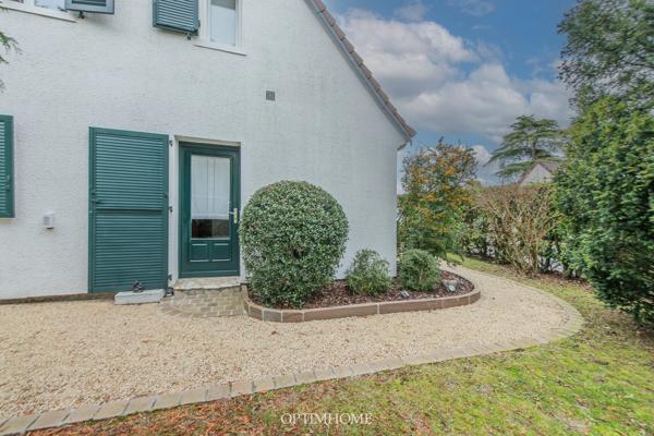 EXCLUSIVITÉ - Maison familiale avec jardin arboré + double garage