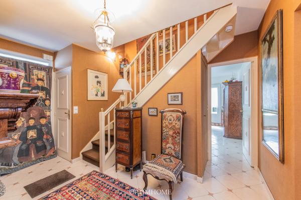 EXCLUSIVITÉ - Maison familiale avec jardin arboré + double garage