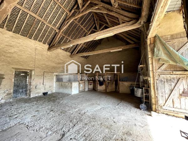 Centre Equestre et maison  à Niherne