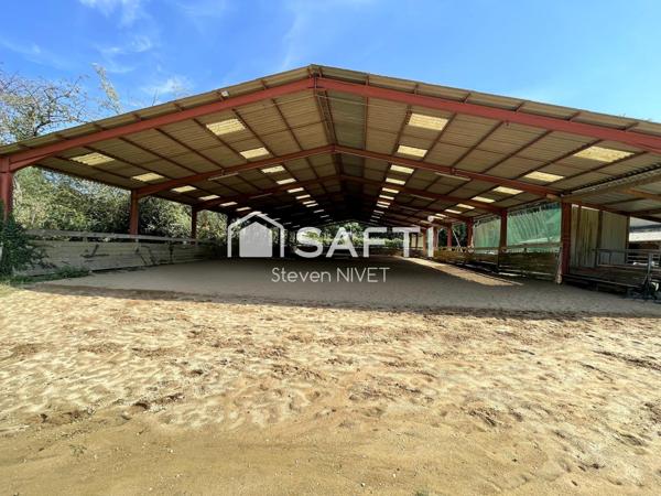 Centre Equestre et maison  à Niherne