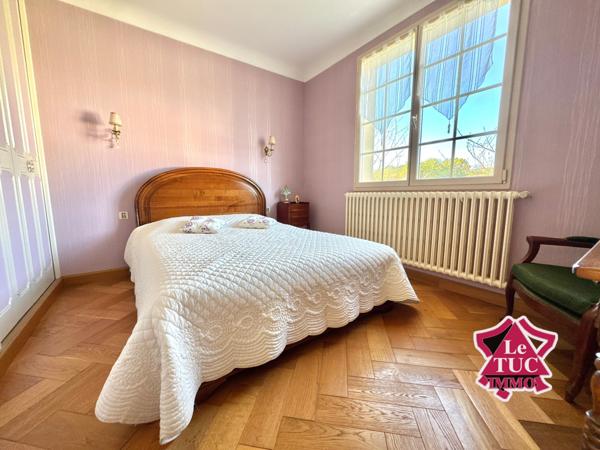 Maison 4 chambres, double garage et terrain 5750 m² Dausse (47140)