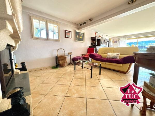 Maison 4 chambres, double garage et terrain 5750 m² Dausse (47140)