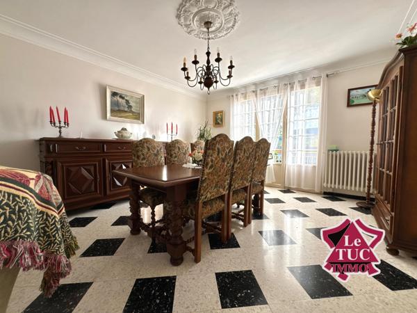 Maison 4 chambres, double garage et terrain 5750 m² Dausse (47140)