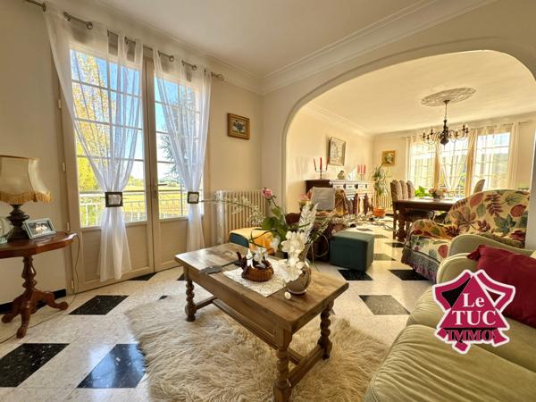 Maison 4 chambres, double garage et terrain 5750 m² Dausse (47140)