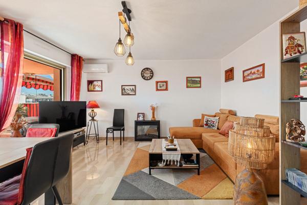JUAN-LES-PINS – Dernier - Terrasse 40m² - Vue Mer - Piscine