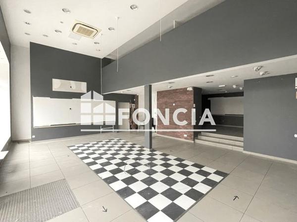 Location Local commercial 7 pièces 138 m² - 49, RUE JEAN JAURES Roanne 42300