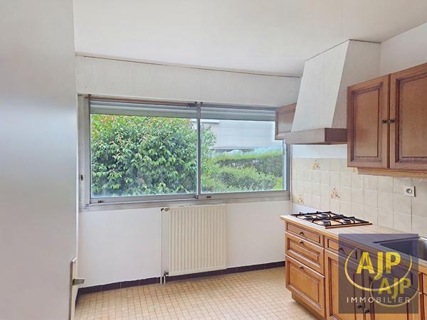 Vente appartement Nantes : 172 240 € - AJP Immobilier Nantes Rond-Point de Rennes