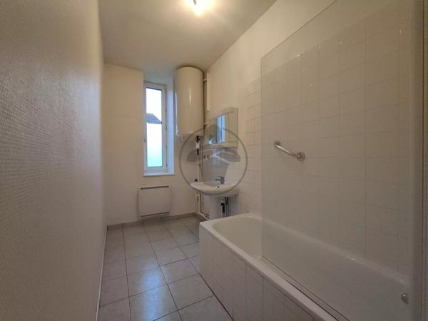 Location Appartement 3 pièces 67 m2 à Baume-les-Dames