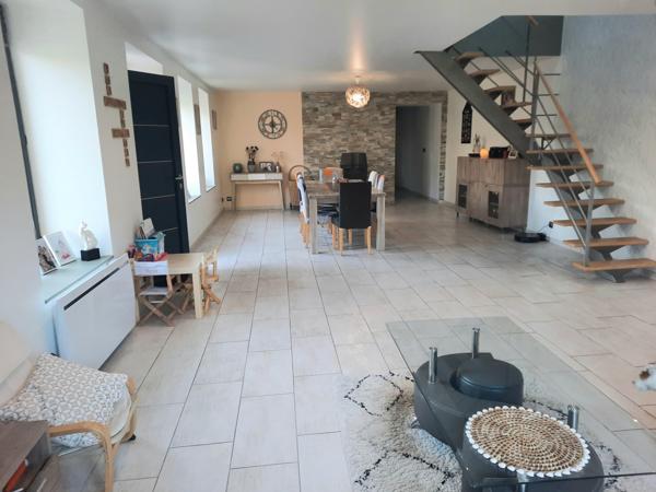 Superbe longère rénovée, 180 m², terrain de 5921m².