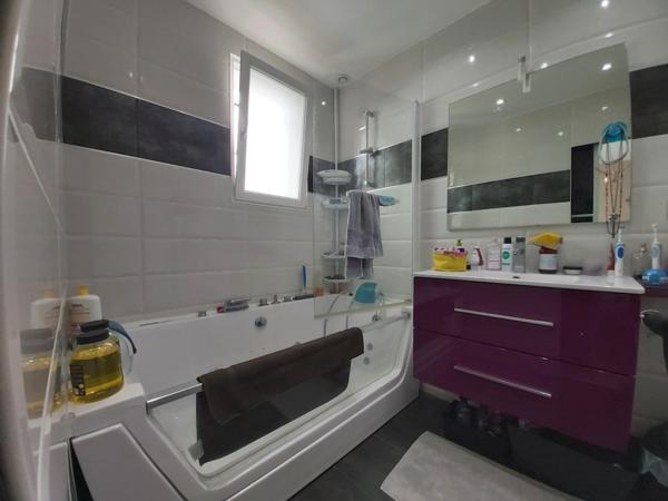 4ch dont 2 en rdc sous sol piscine