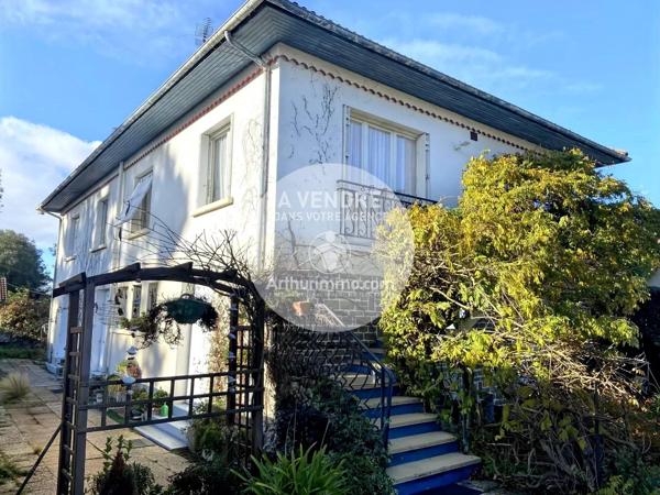 Vente                                                      Maison
                        
                     8 pièces                      180 m2                     à Saint-Brevin-les-Pins