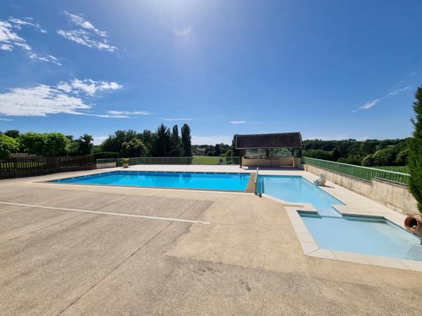 Appartement 2 pièces 49 m2, à SAINT GENIES (Dordogne)